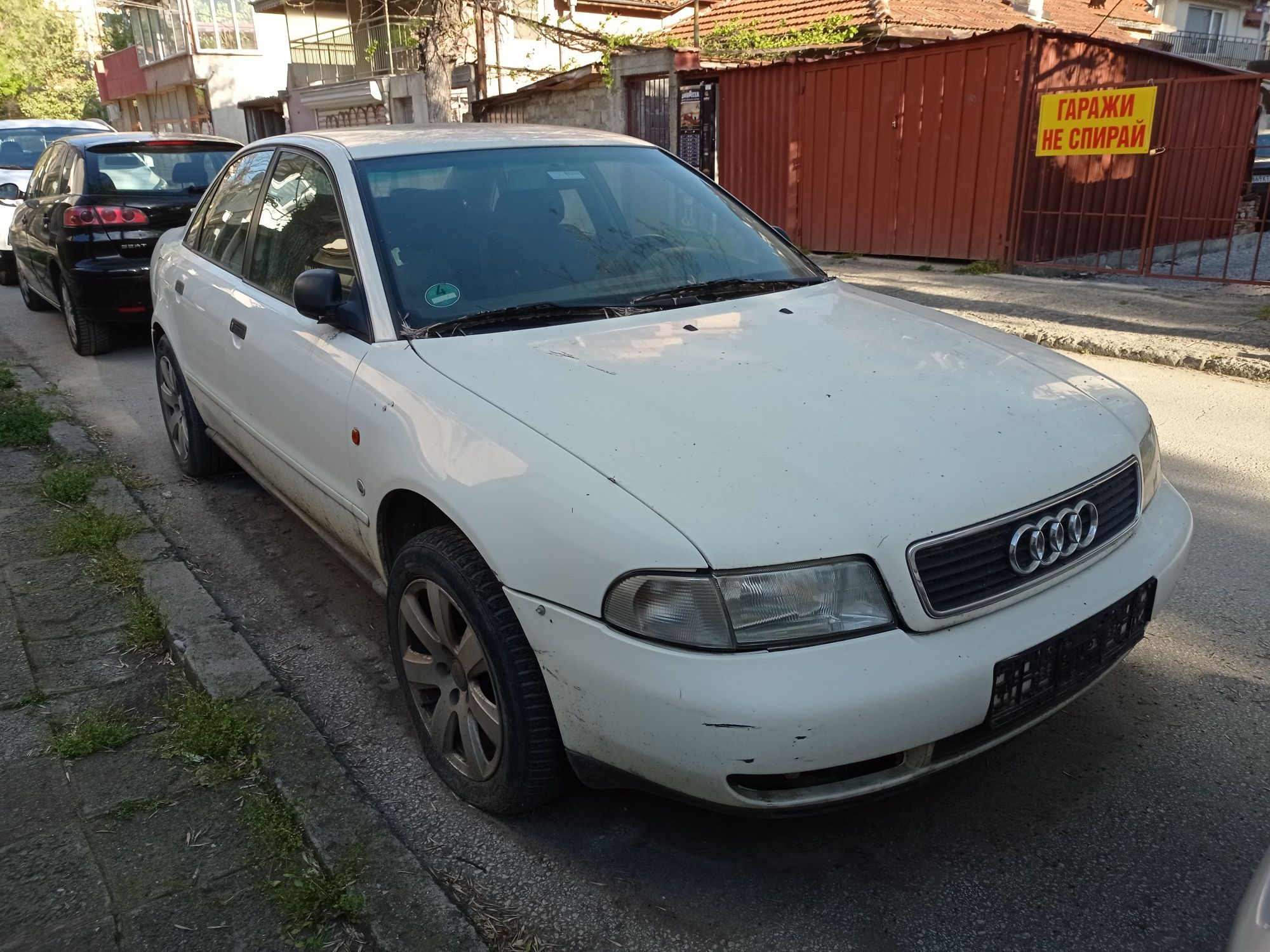 Audi A4 B5 1996г 1.6 бензин/ теглич САМО НА ЧАСТИ