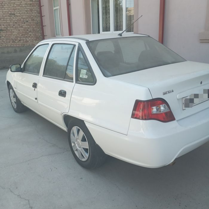 Нексия2 сонс гибрид люкс кондиционер 2015йил пробег 29000км янги мошин