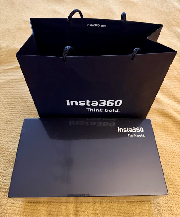 Екшън камера Insta360 X5 Starter Bundle ЧИСТО НОВА