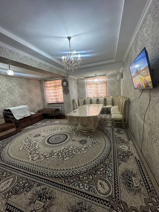 Юнусобод 13 кварталда 3 хоналик квартира сотилади 1 этажда