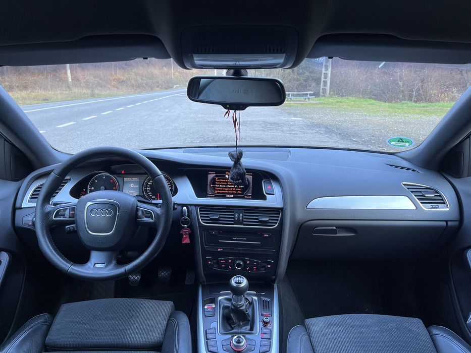 Audi A4 2012 S-line 2.0 TDI 143 CP Euro 5 Bi-Xenon