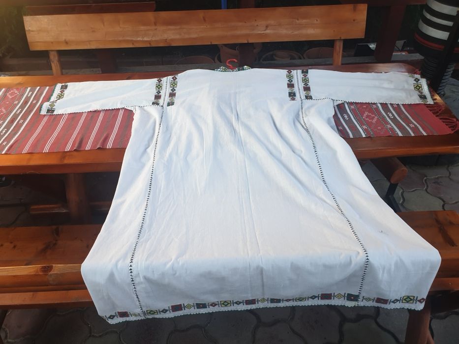 Cămăși Populare tradiționale românești.