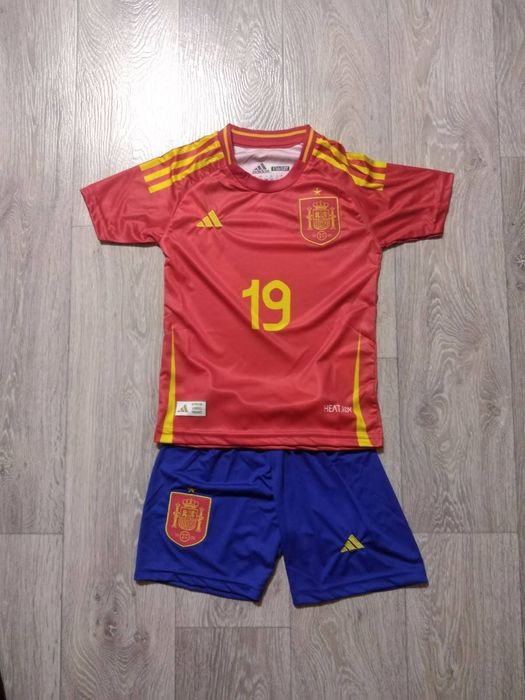 Ямин Ямал Испания