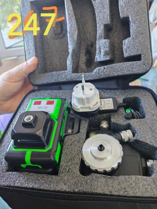 Nivela laser 3D+acumulator cu trepied