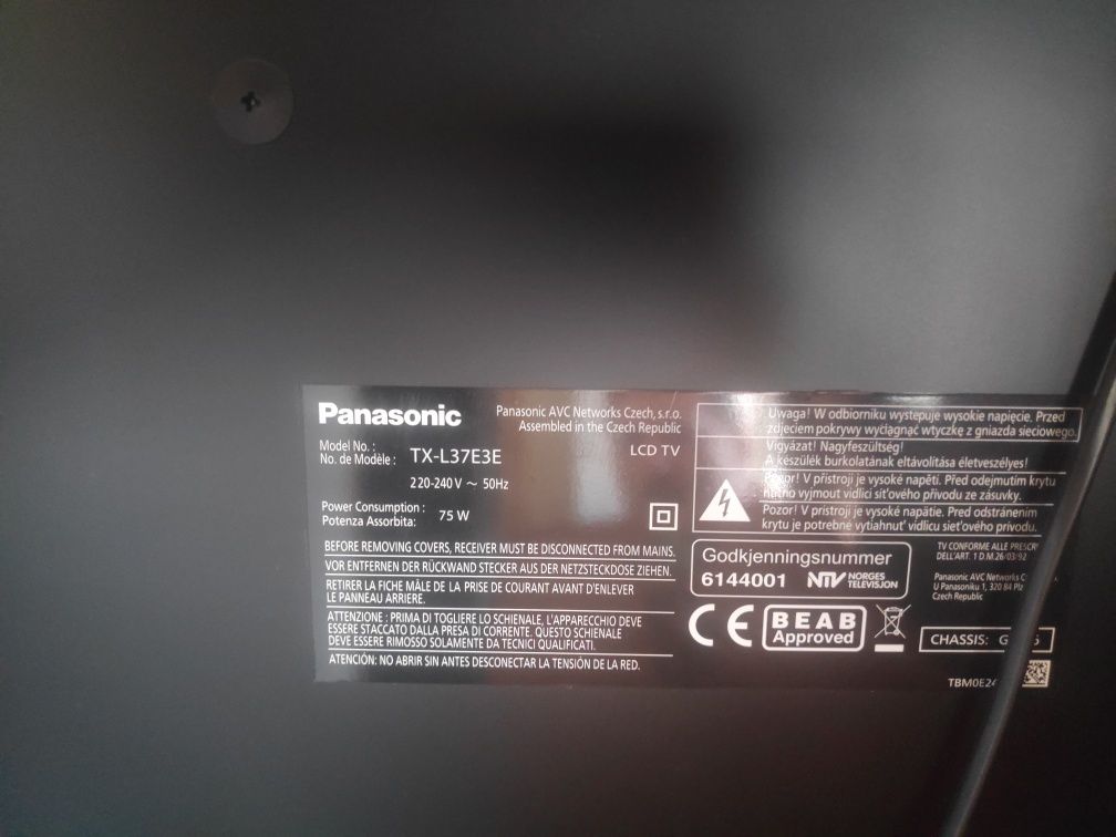 Vând Tv Panasonic 94cm, ecran spart, TX-L37E3E