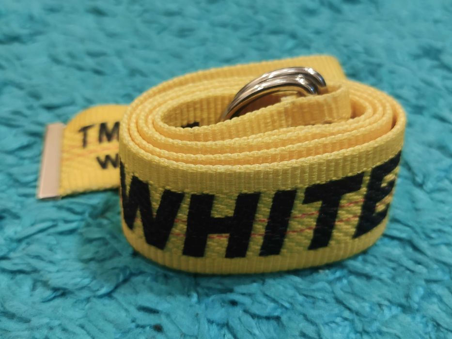Curea Off White - Yellow Edition