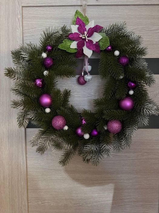 Coroniță festivă pentru ușă – lucru manual