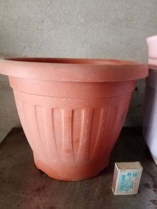 Горшки цветочные