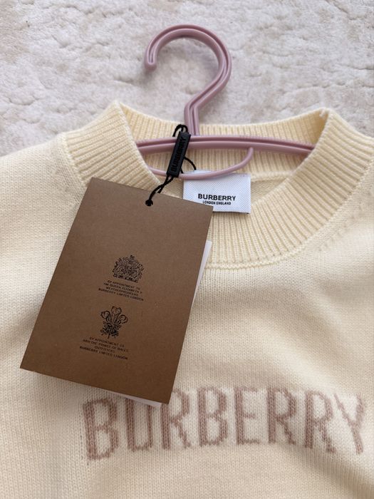 Burberry pulover XS-S