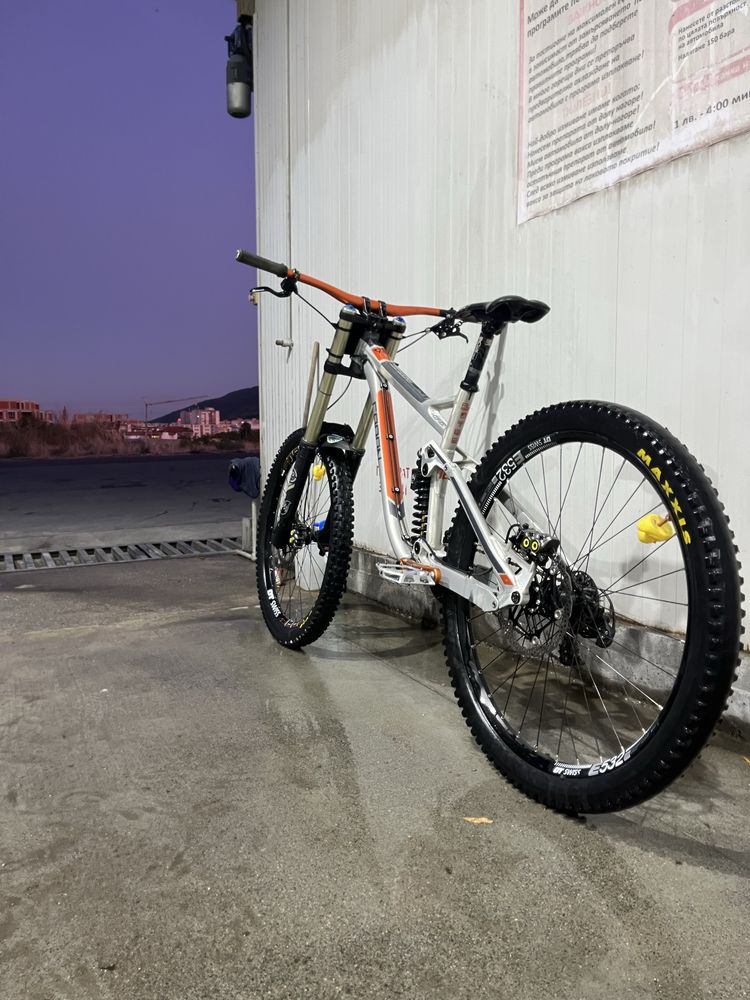 Radon swoop 200 downhill bike