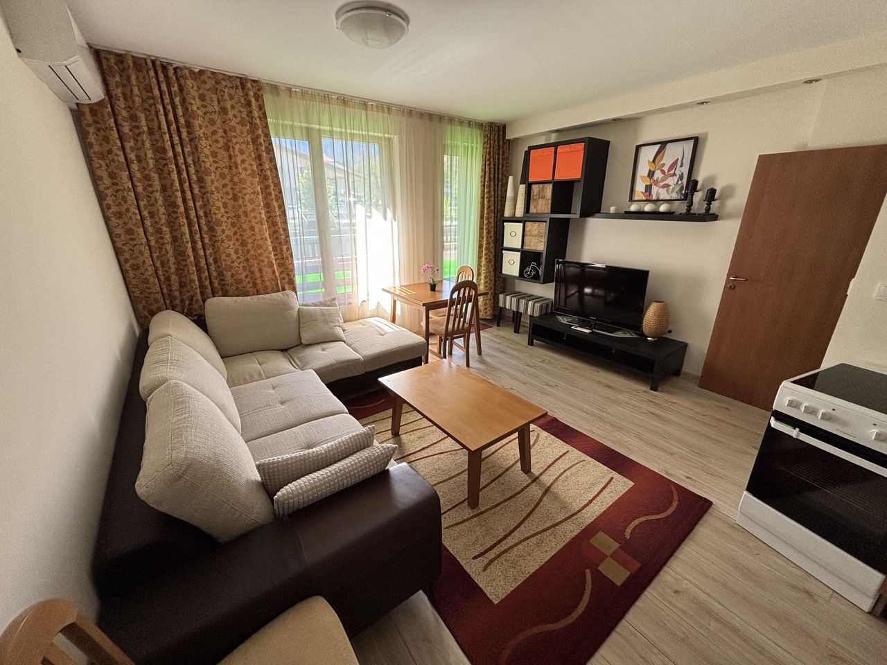Продава се Двустаен апартамент в Банско - 102 кв.м за 775 €/кв.м - Снимка #1