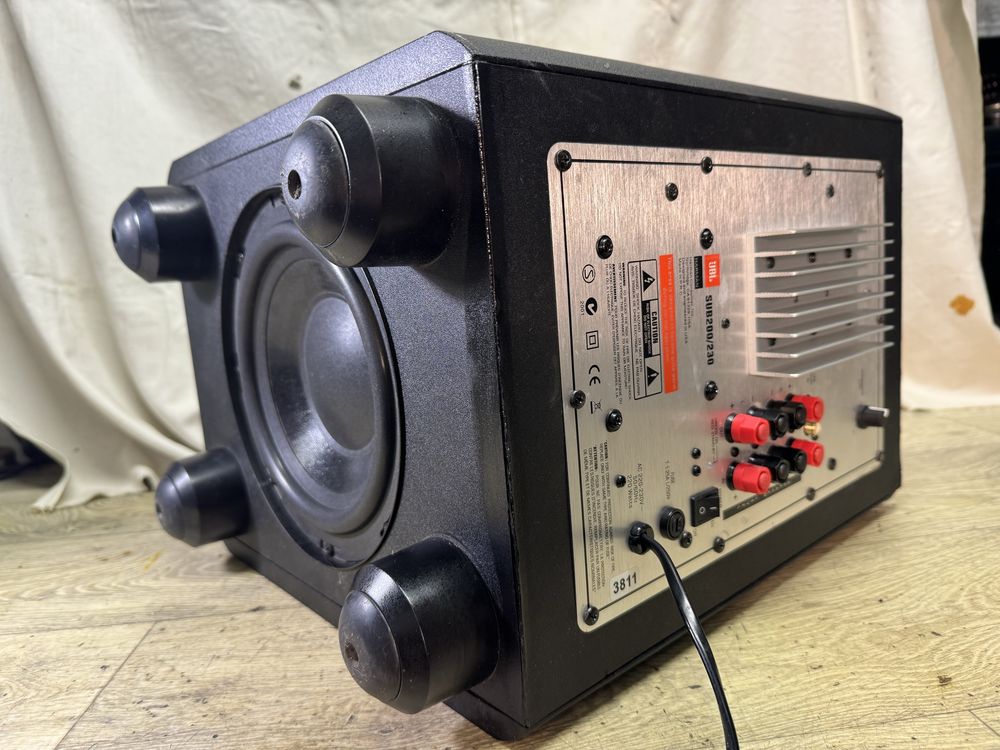 JBL SUB-200/230 8” активен субуфер