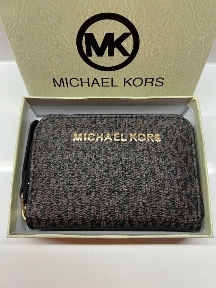 Портфейл Michael Kors