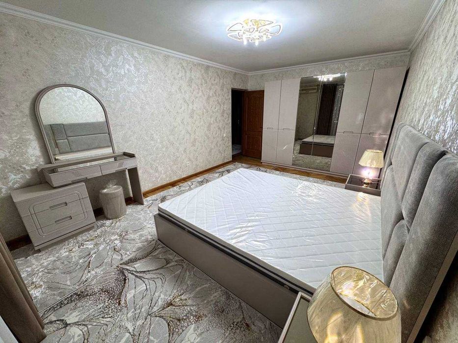 Аренда квартиры Ц-1 4 ком Центре