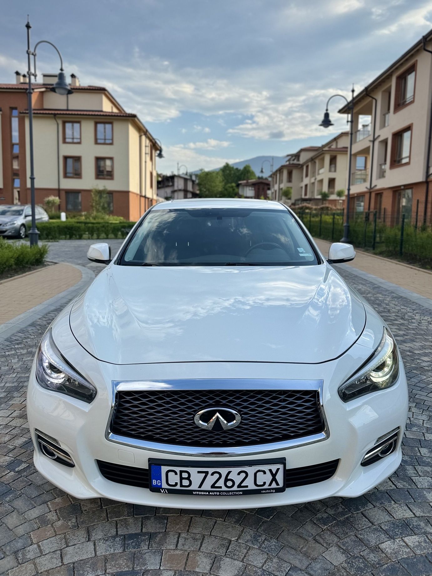 Infiniti q50 3.0t AWD 300кс