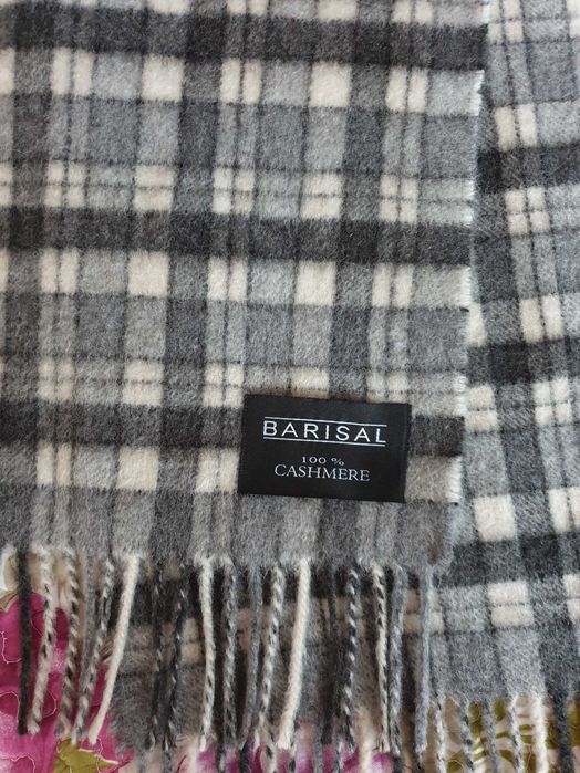 Fular casmir camel navy D. Schumacher Barisal