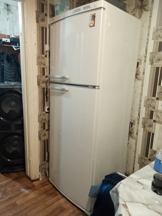 Продам холодильник bosch