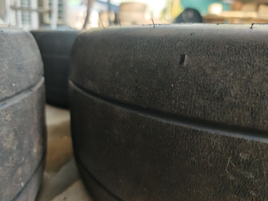 Продавам лети джанти 5х100 и гуми драг радиали hoosier 225 /50/15