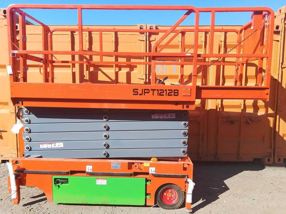 Подъёмник высотный фасадный уличный електрический