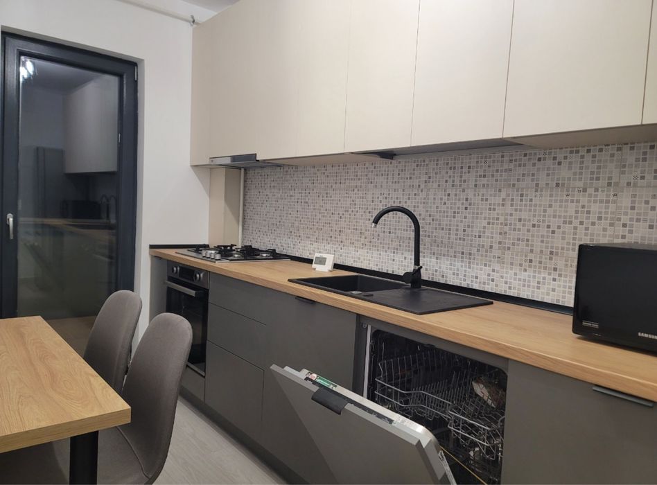 Garsoniera Moderna Cristian