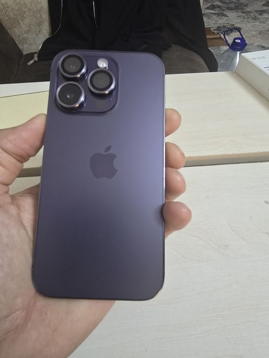 Продаётся Айфон 14 про