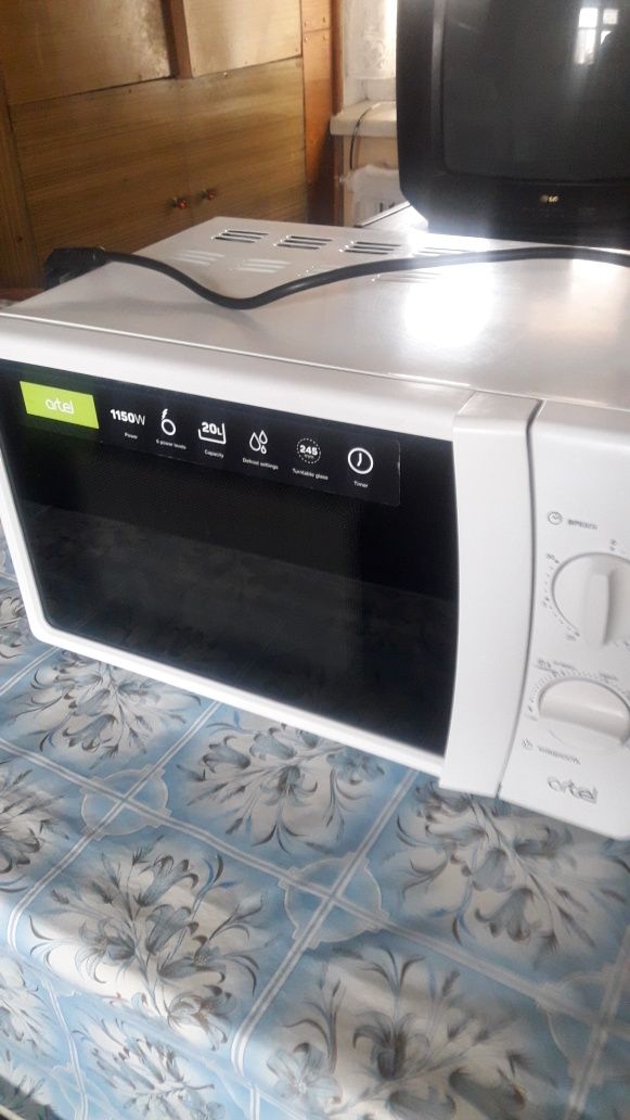 Продам микроволновую печь.