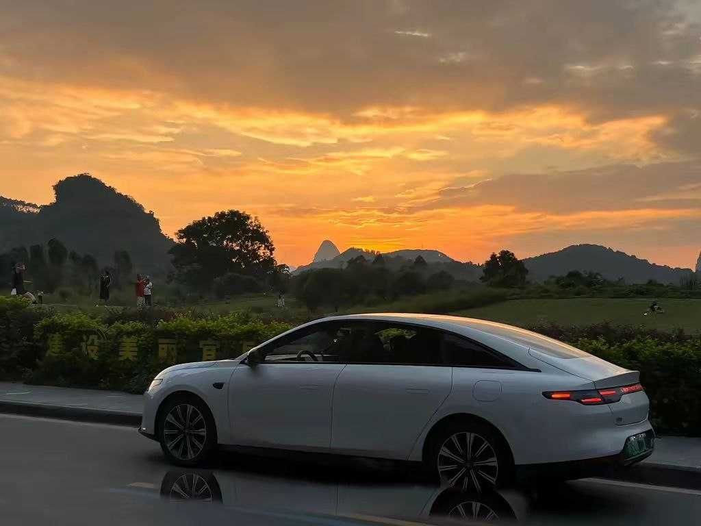 Leapmotor C01 EV 525 va 625