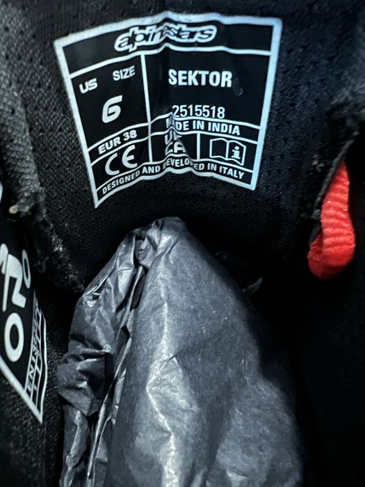 Ghete AlpineStars Sektor Black/Red