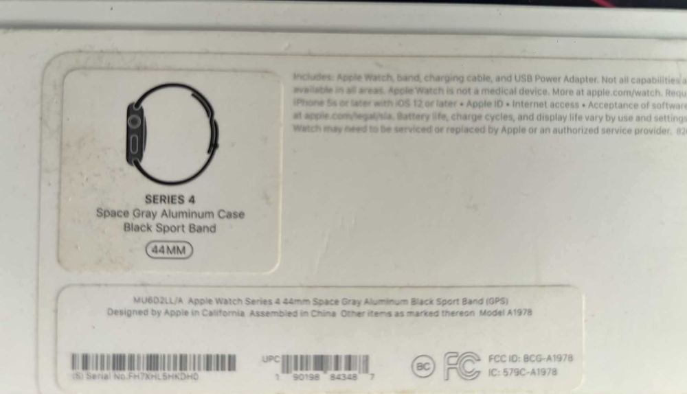 Apple Watch Series 4 44 mm с 4 верижки