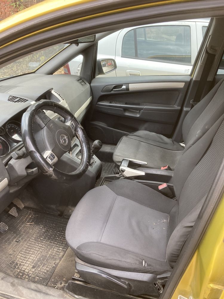 Opel Zafira 1.9 120к.с за части.