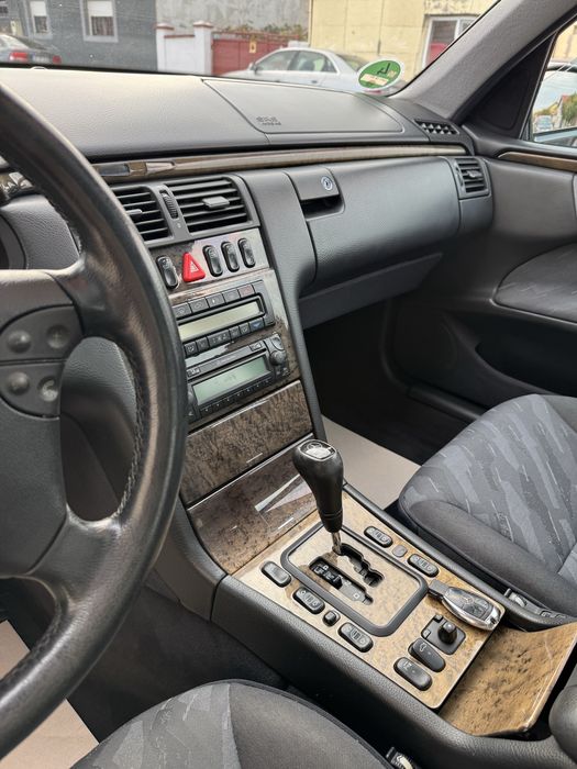Mercedes e220 cdi avantgrade automat