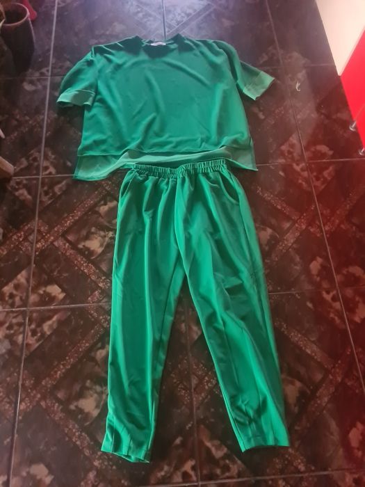 Compleu dama mar 40/42 ca nou la 80 lei Timișoara