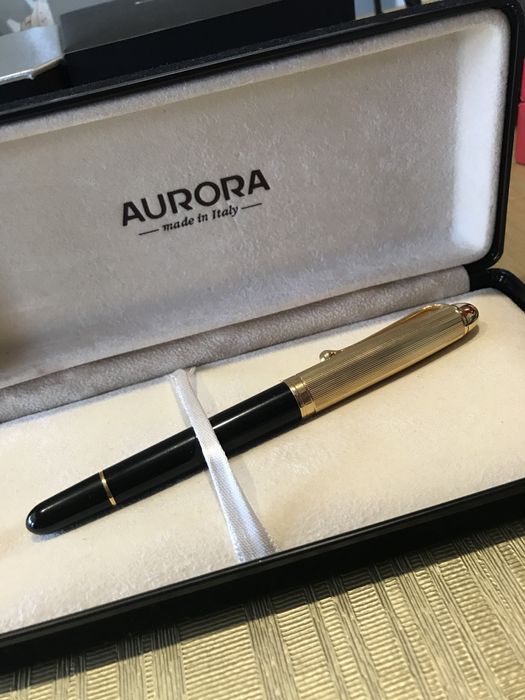 Позлатена писалка Aurora 14k