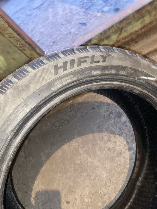 Продам комплект зимней резины