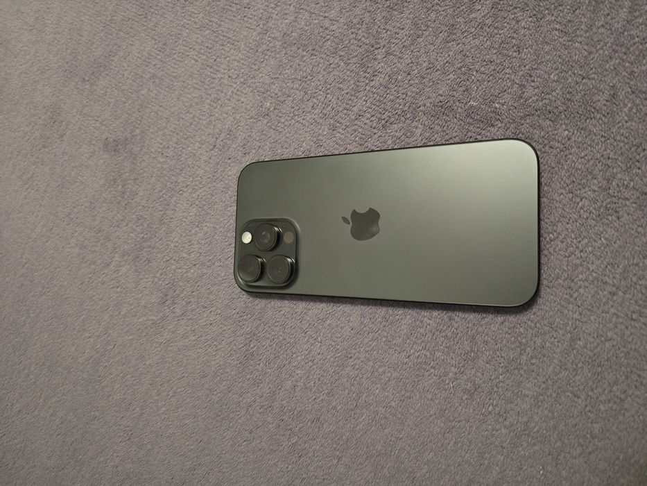 Vand/Schimb Iphone 16 pro max/256 gb