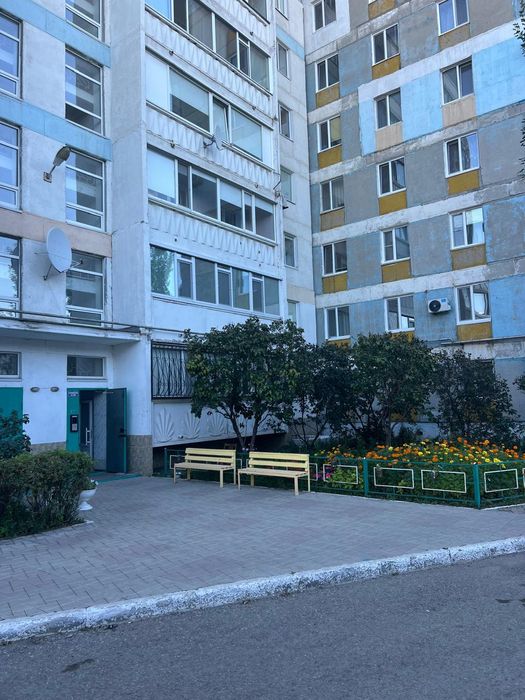 Продается 3 -комнатная квартира улучшенной планировки.