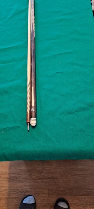 Бильярдный кии для бильярда