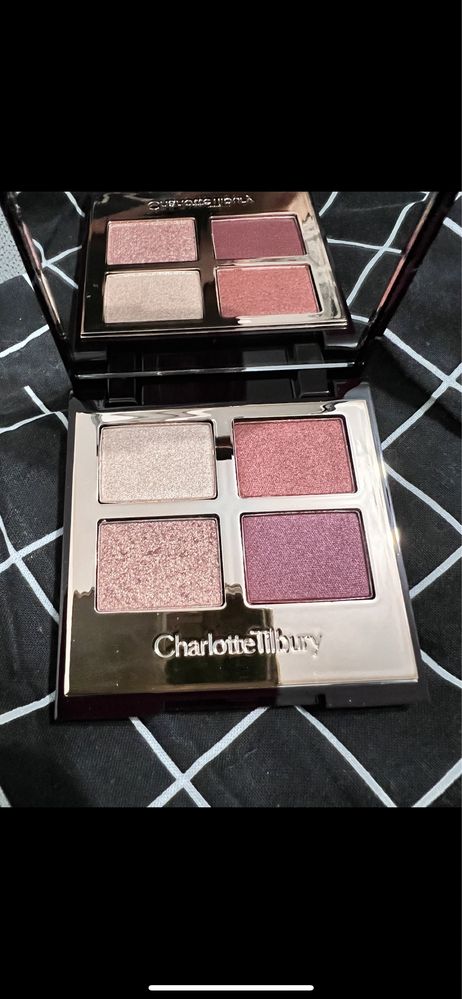 Декоративна козметика на Charlotte Tilbury, Ofra, Natasha Denona и др.