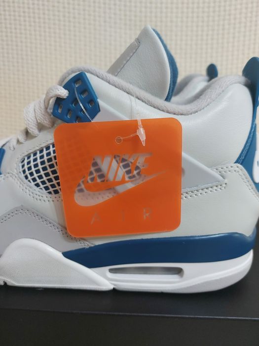 Jordan 4 military blue