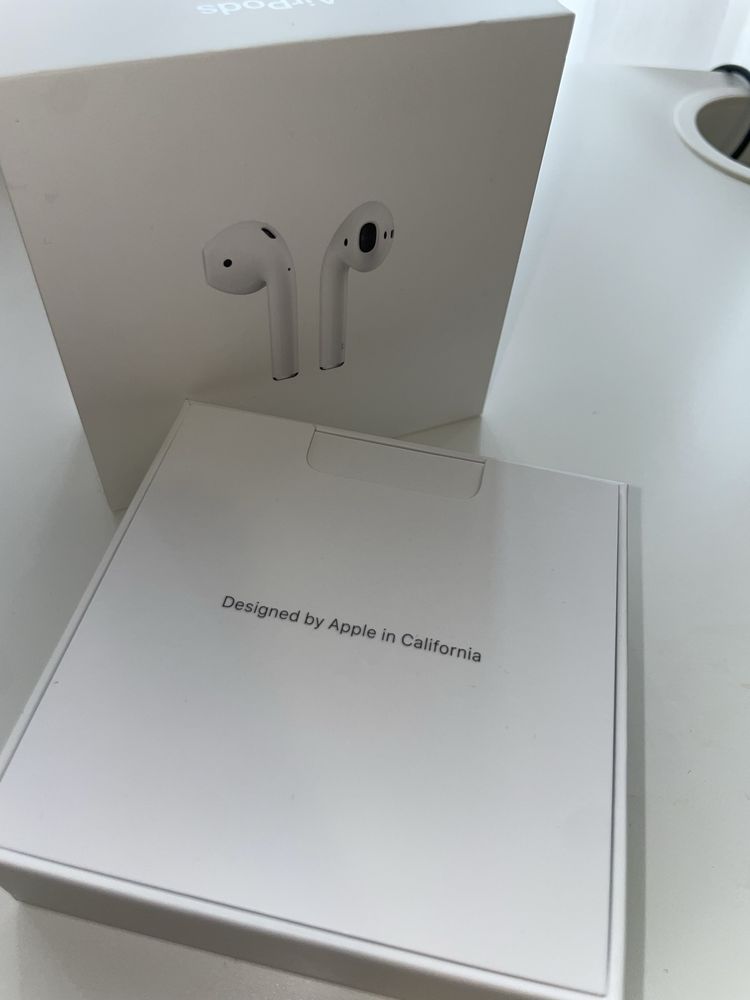 Оригинални Air Pods (2 поколение) слушалки