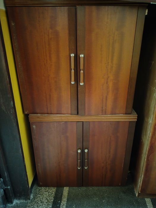 Подарявам стари шкафове