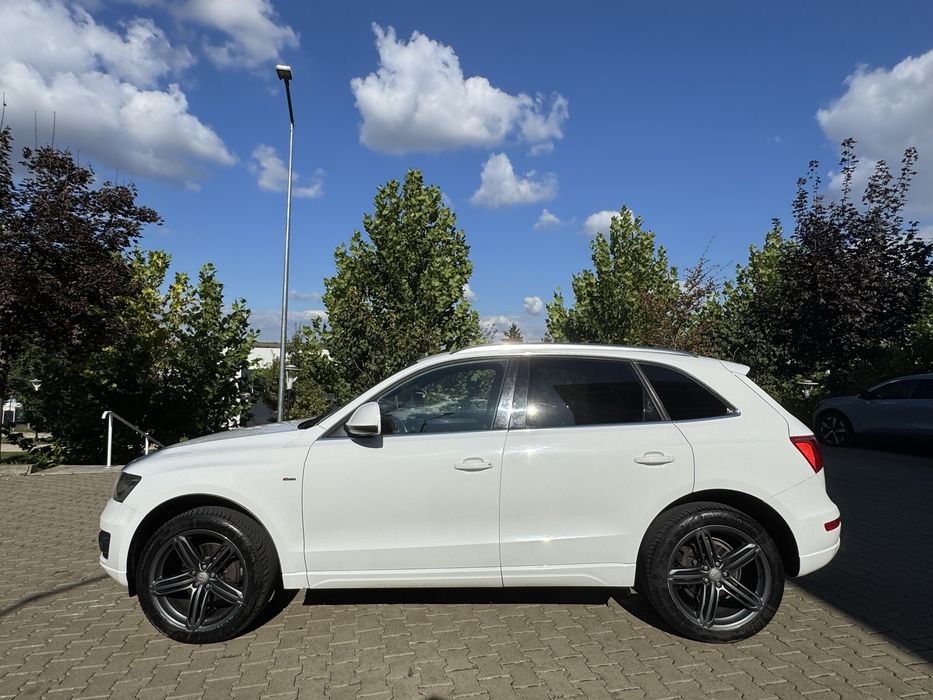 Audi Q5 - 2.0TDI- 170CP-Quattro-2011-3X S-Line