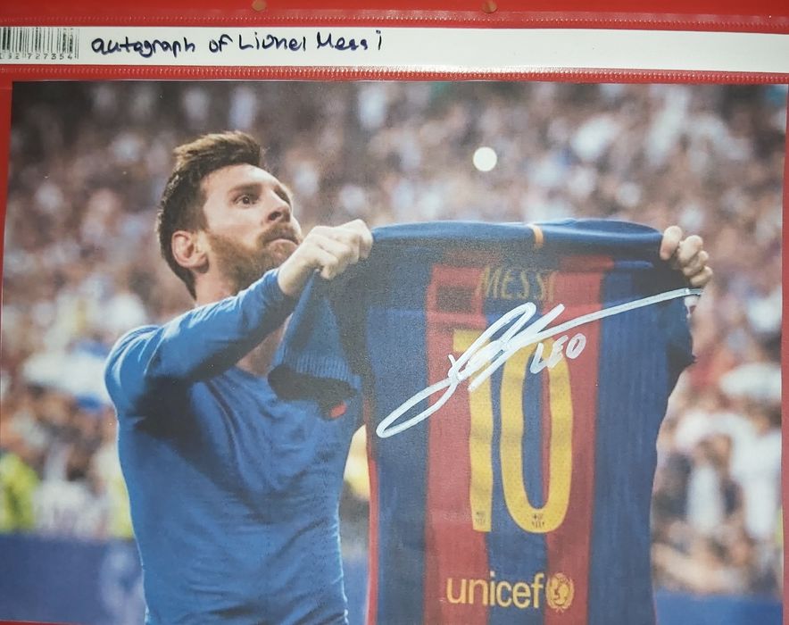 Автентичен автограф на Меси закупен от icons