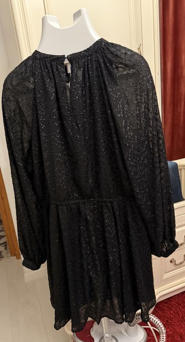 Rochie neagra cu insertij argintii