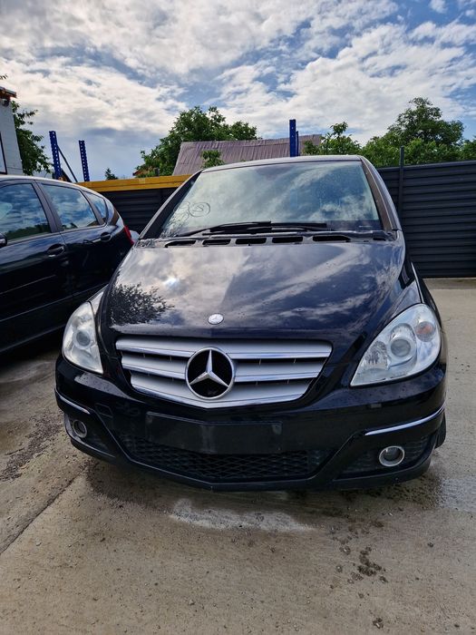 Dezmembrez piese Mercedes B class w245 facelift B150 benzina automat