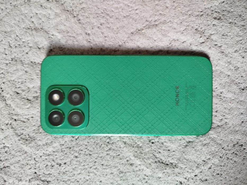 Продам хонор х8b