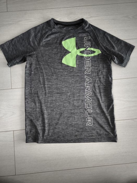 Vând lot de haine 158-164 băieți