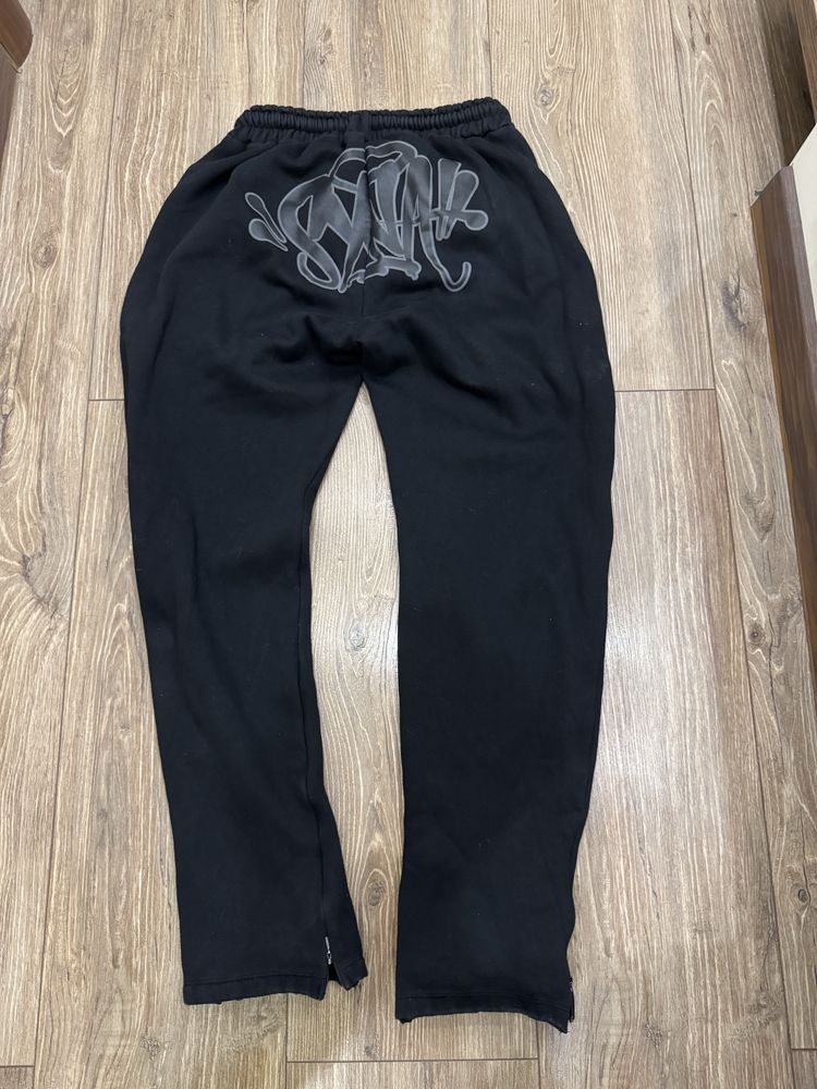 Продавам syna world екип