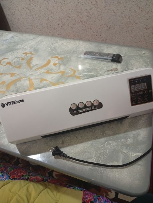 VitekNoveиситгич