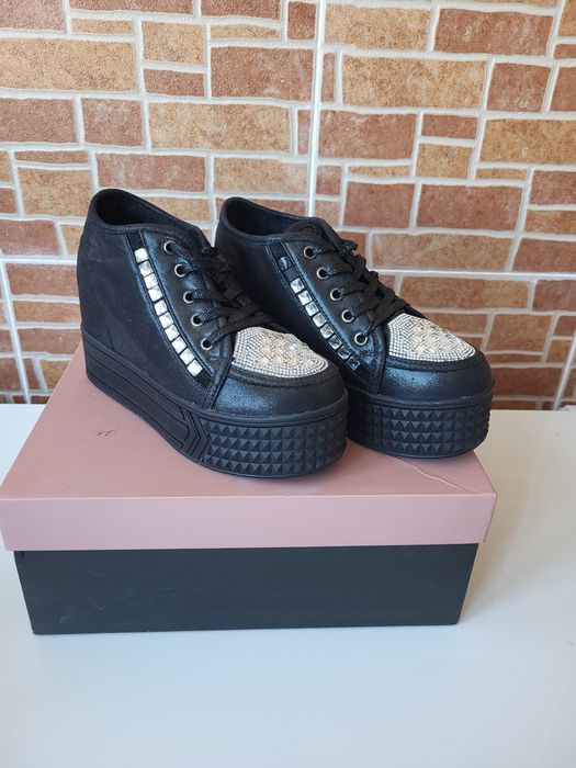 Ботинки  женские